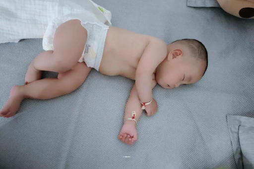 湘潭几个月宝宝会抬头